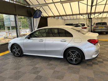 MERCEDES-BENZ A-CLASS 1.3 A 250 AMG Line Executive E A 4dr