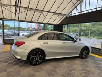 MERCEDES-BENZ A-CLASS 1.3 A 250 AMG Line Executive E A 4dr