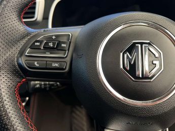 MG ZS MG ZS Trophy EV 5dr