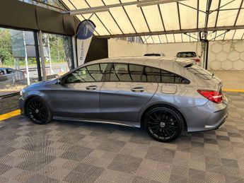MERCEDES-BENZ CLA 2.1 CLA 220 AMG Line Night Edition D Auto 5dr