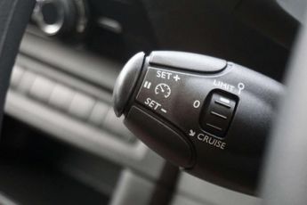 VAUXHALL Vivaro Electric 3100 75kWh Dynamic Panel Van 6dr Electric Auto L1 H1 (7.4kW Char
