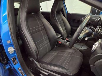 Mercedes-Benz A-CLASS 1.8 A180 BlueEfficiency Sport CDi Auto 5dr