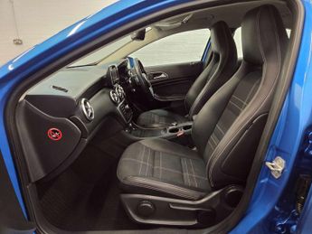 Mercedes-Benz A-CLASS 1.8 A180 BlueEfficiency Sport CDi Auto 5dr