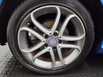 Mercedes-Benz A-CLASS 1.8 A180 BlueEfficiency Sport CDi Auto 5dr