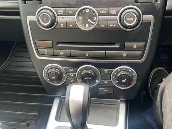 Land Rover FREELANDER 2.2 Freelander Dynamic SD4 Auto 4WD 5dr