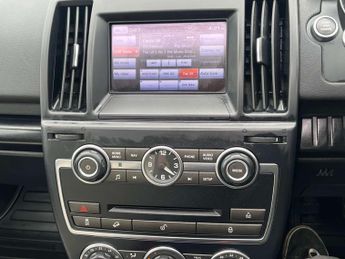 Land Rover FREELANDER 2.2 Freelander Dynamic SD4 Auto 4WD 5dr