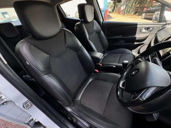 RENAULT CLIO 1.5 Clio Dynamique S Nav dCi 5dr