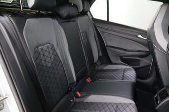 Volkswagen Golf 2.0 TDI R-Line Hatchback 5dr Diesel DSG Euro 6 (s/s) (150 ps)
