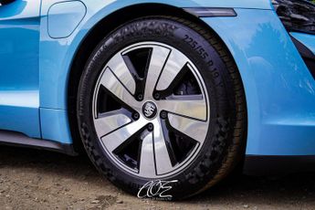 PORSCHE TAYCAN Taycan 4x2 4dr