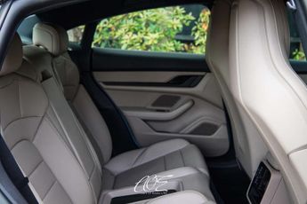 PORSCHE TAYCAN Taycan 4x2 4dr