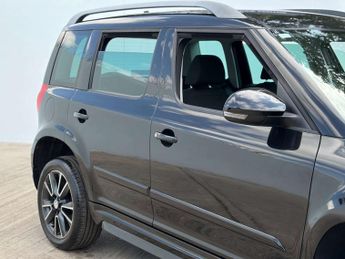 Skoda Yeti 2.0 Yeti Black Edition TDI CR 4x4 Semi-Auto 4WD 5dr