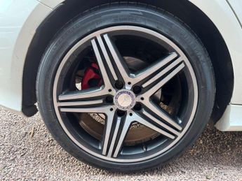 MERCEDES-BENZ A-CLASS 2.0 A250 BlueEfficiency Engineered Edition by AMG Auto 5dr