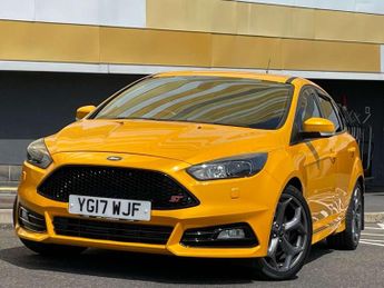 Ford Focus 2.0T EcoBoost ST-3 Hatchback 5dr Petrol Manual Euro 6 (s/s) (250
