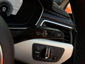 AUDI A4 2.0 A4 Technik 35 TFSI MHEV Semi-Auto 5dr