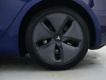 TESLA MODEL 3 (Dual Motor) Long Range Saloon 4dr Electric Auto 4WDE (346 ps)