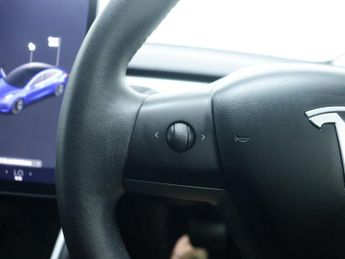 TESLA MODEL 3 (Dual Motor) Long Range Saloon 4dr Electric Auto 4WDE (346 ps)