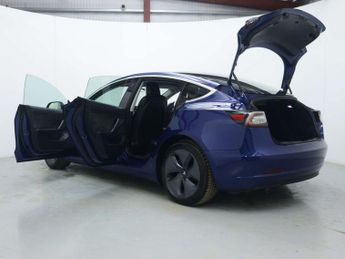 TESLA MODEL 3 (Dual Motor) Long Range Saloon 4dr Electric Auto 4WDE (346 ps)