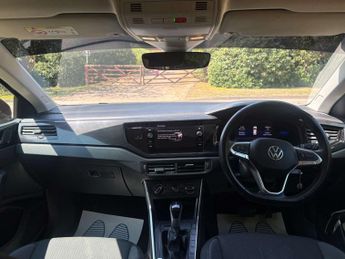 VOLKSWAGEN POLO 1.0 Polo Life TSi Semi-Auto 5dr