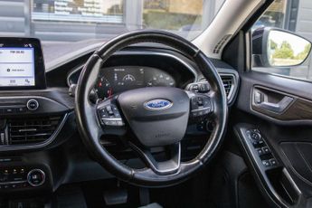 FORD FOCUS 1.0T EcoBoost Vignale Hatchback 5dr Petrol Auto Euro 6 (s/s) (12