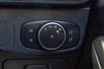FORD FOCUS 1.0T EcoBoost Vignale Hatchback 5dr Petrol Auto Euro 6 (s/s) (12