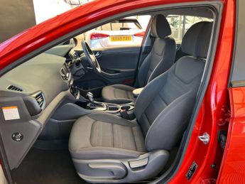 HYUNDAI IONIQ 1.6 IONIQ SE FHEV Semi-Auto 5dr