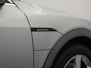 AUDI E-TRON e-tron Technik 50 Quattro 4WD 5dr