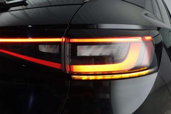 Volkswagen ID.4 Pro 77kWh Life SUV 5dr Electric Auto (174 ps)