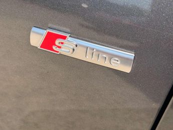 AUDI Q3 2.0 TFSI 40 S line SUV 5dr Petrol S Tronic quattro Euro 6 (s/s) 