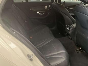 MERCEDES-BENZ C CLASS 2.1 C220d AMG Line (Premium Plus) Estate 5dr Diesel 7G-Tronic+ E
