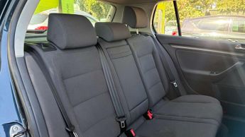 VOLKSWAGEN GOLF 1.6 Golf SE Auto 5dr