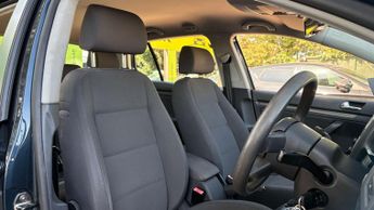 VOLKSWAGEN GOLF 1.6 Golf SE Auto 5dr