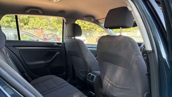 VOLKSWAGEN GOLF 1.6 Golf SE Auto 5dr