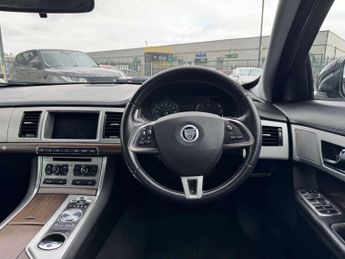 JAGUAR XF 2.2 XF Luxury D Automatic 4dr - NATIONAL DELIVERY*