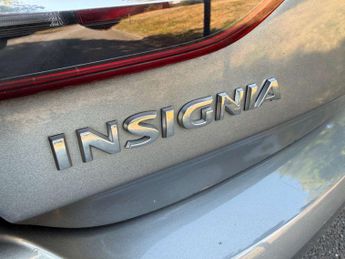 VAUXHALL INSIGNIA 1.6 Insignia Design ecoTec TD 5dr