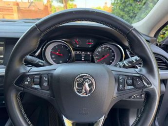 VAUXHALL INSIGNIA 1.6 Insignia Design ecoTec TD 5dr