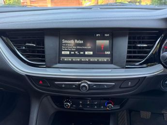 VAUXHALL INSIGNIA 1.6 Insignia Design ecoTec TD 5dr