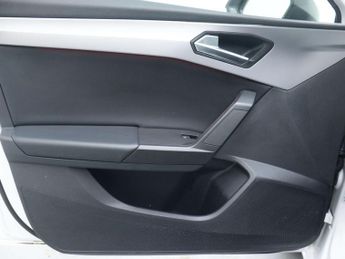 SEAT LEON 1.0 eTSI MHEV FR Hatchback 5dr Petrol Hybrid DSG Euro 6 (s/s) (1