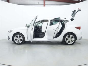 SEAT LEON 1.0 eTSI MHEV FR Hatchback 5dr Petrol Hybrid DSG Euro 6 (s/s) (1