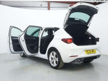 SEAT LEON 1.0 eTSI MHEV FR Hatchback 5dr Petrol Hybrid DSG Euro 6 (s/s) (1