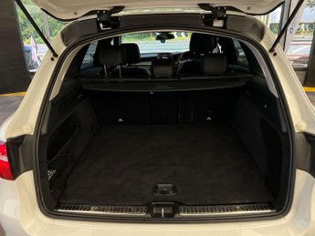 MERCEDES-BENZ GLC 2.1 GLC 220 Urban Edition D 4Matic Auto 4WD 5dr