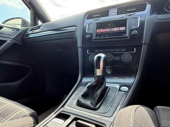 VOLKSWAGEN GOLF 2.0 Golf GTD Semi-Automatic 5dr *NATIONAL DELIVERY*