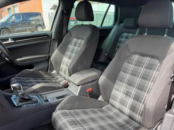 VOLKSWAGEN GOLF 2.0 Golf GTD Semi-Automatic 5dr *NATIONAL DELIVERY*