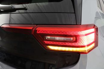 Volkswagen ID.3 Pro S 77kWh Tour Hatchback 5dr Electric Auto (204 ps)