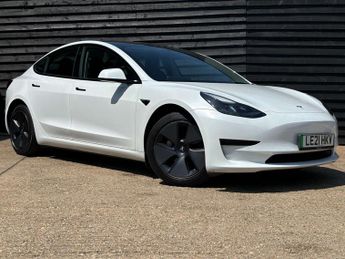 TESLA MODEL 3 Model 3 Standard Range + 4dr