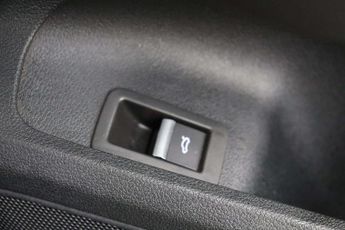 Audi A4 2.0 TFSI 35 S line Saloon 4dr Petrol S Tronic Euro 6 (s/s) (150 