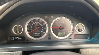 VOLVO XC90 2.4 D5 ES SUV 5dr Diesel Geartronic 4WD Euro 5 (200 ps)