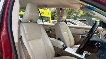 VOLVO XC90 2.4 D5 ES SUV 5dr Diesel Geartronic 4WD Euro 5 (200 ps)