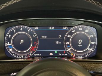 Volkswagen GOLF 2.0 Golf R TSi Semi-Auto 4WD 5dr