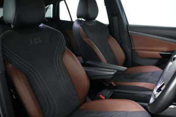 Volkswagen ID.4 Pure 52kWh Life SUV 5dr Electric Auto (148 ps)