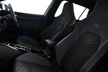 Volkswagen Golf 1.5 eTSI MHEV R-Line DSG Euro 6 (s/s) 5dr